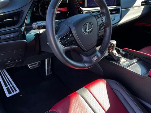 Used 2024 Lexus ES 300h F Sport FWD image 6