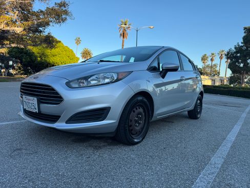 Used 2016 Ford Fiesta S image 2