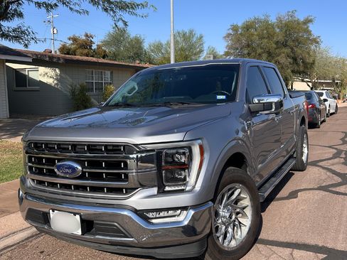 Used 2021 Ford F150 Lariat w/ Equipment Group 502A High RWD image 1