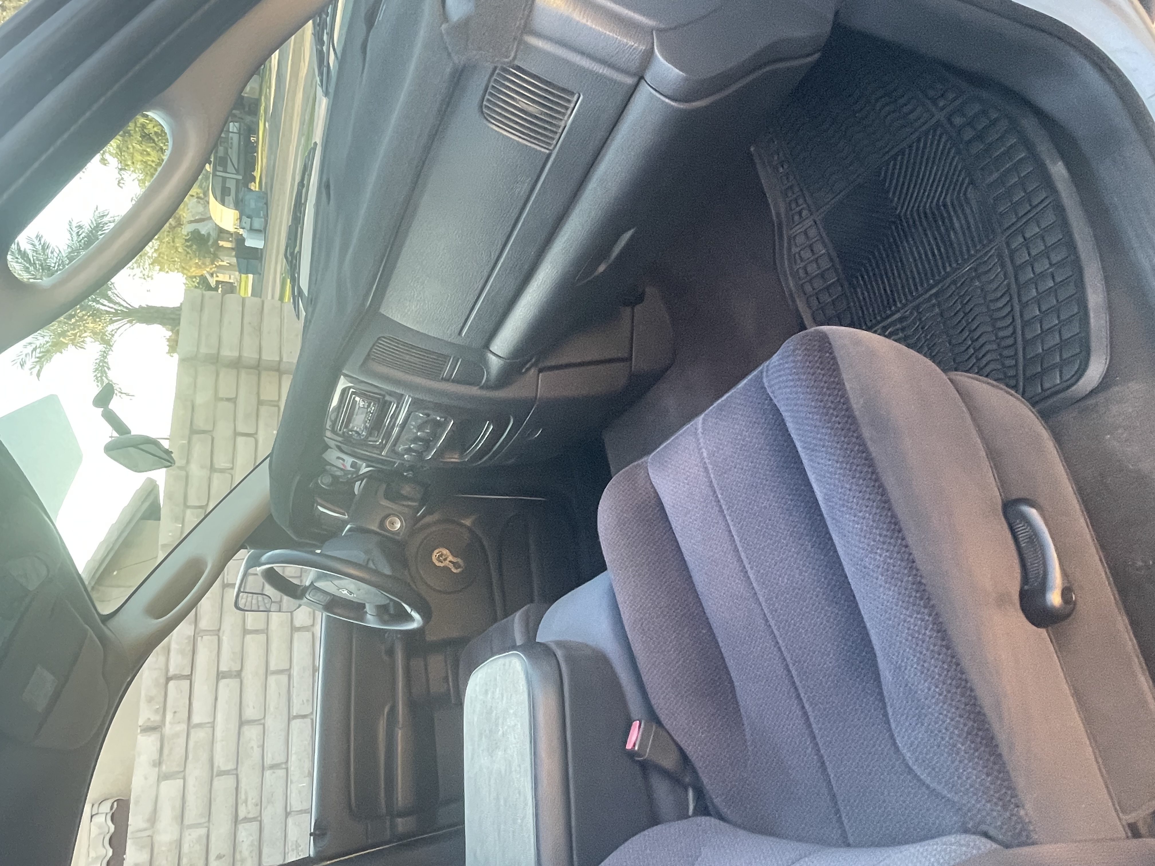 Used 2004 Dodge Ram 1500 Truck SLT RWD image 16