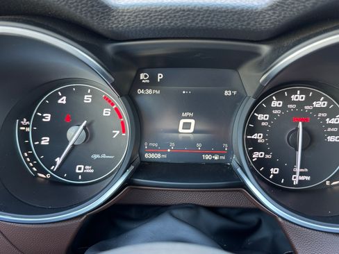 Used 2018 Alfa Romeo Stelvio Ti image 17