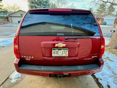 Used 2010 Chevrolet Tahoe LT image 6