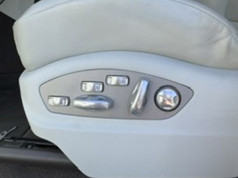 Used 2015 Porsche Macan Turbo image 19