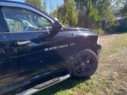 Used 2012 RAM 1500 Classic SLT w/ SLT Plus D￩cor Group image 5