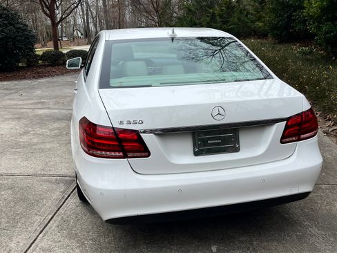 Used 2015 Mercedes-Benz E 350 Sedan image 4