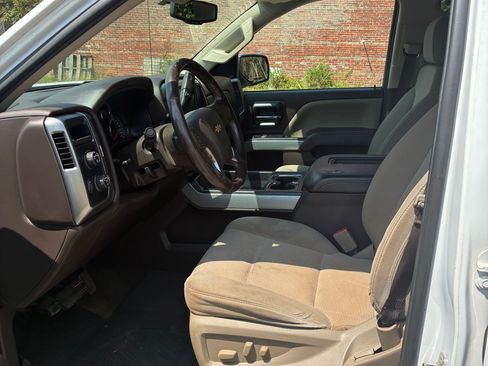 Used 2018 Chevrolet Silverado 1500 LT w/ All Star Edition AWD/4WD image 11