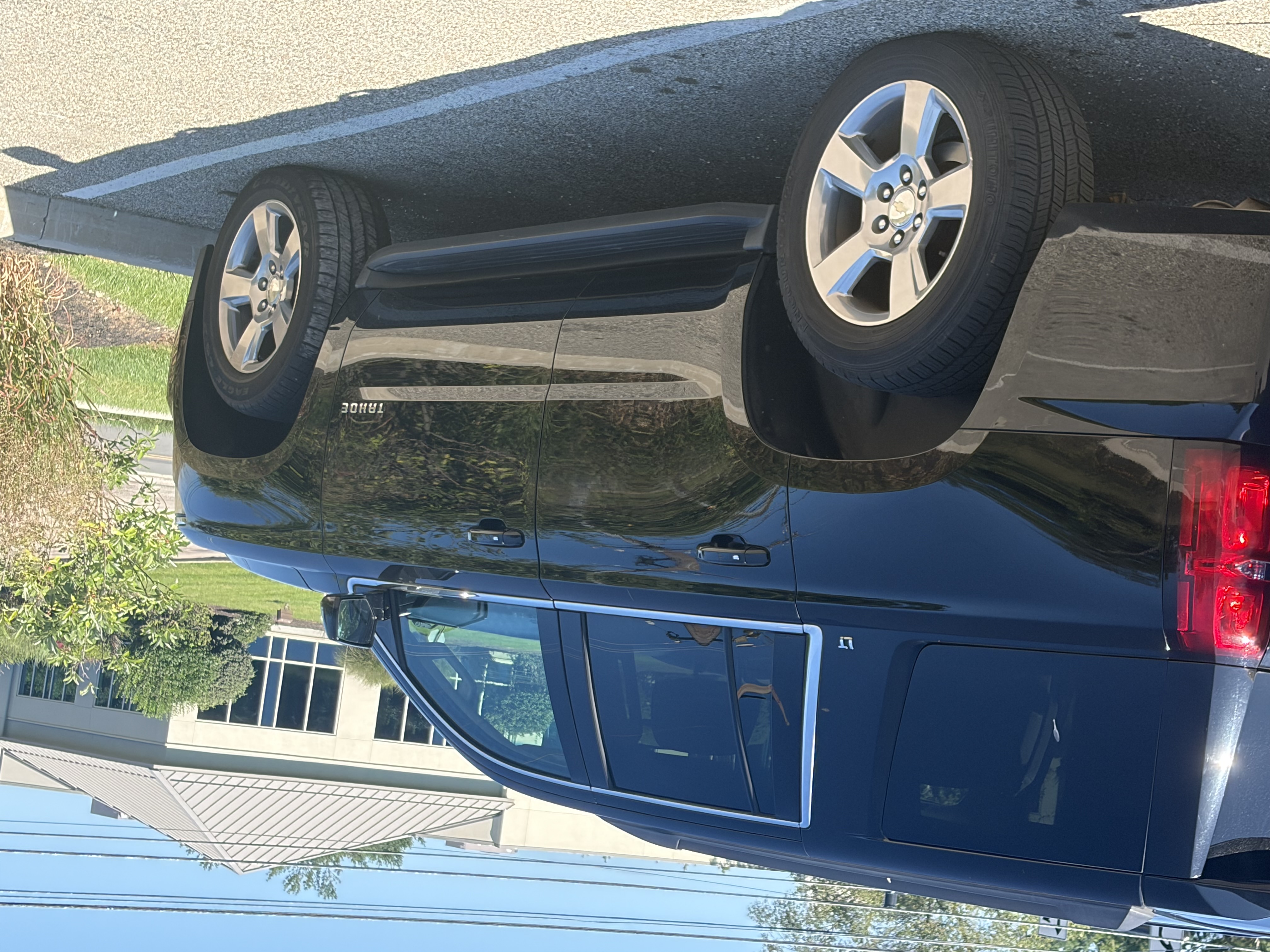Used 2019 Chevrolet Tahoe LT AWD/4WD image 4
