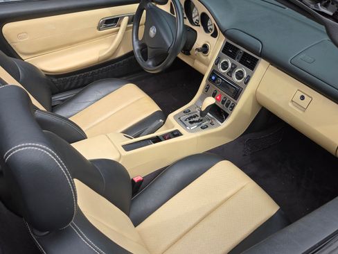 Used 2001 Mercedes-Benz SLK 230 image 6