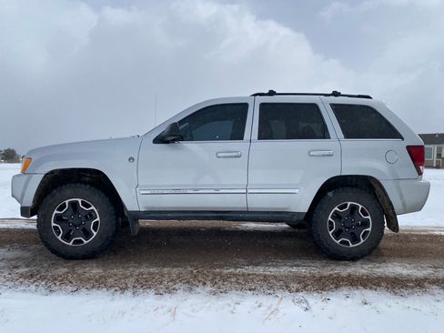 Used 2007 Jeep Grand Cherokee Limited image 8