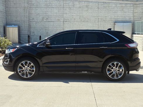 Used 2016 Ford Edge Titanium w/ Equipment Group 301A AWD/4WD image 6