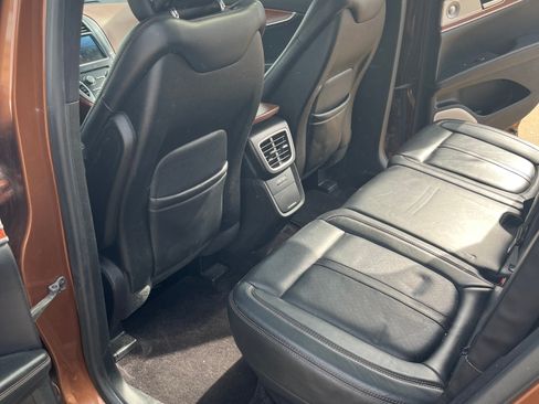 Used 2017 Lincoln MKX Black Label w/ Driver Assistance Package image 9