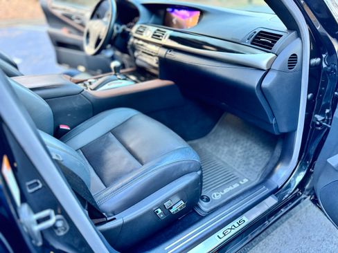 Used 2017 Lexus LS 460 F Sport image 26