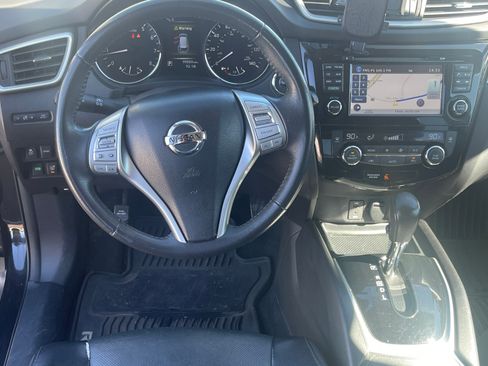 Used 2016 Nissan Rogue SL w/ SL Premium Package image 12