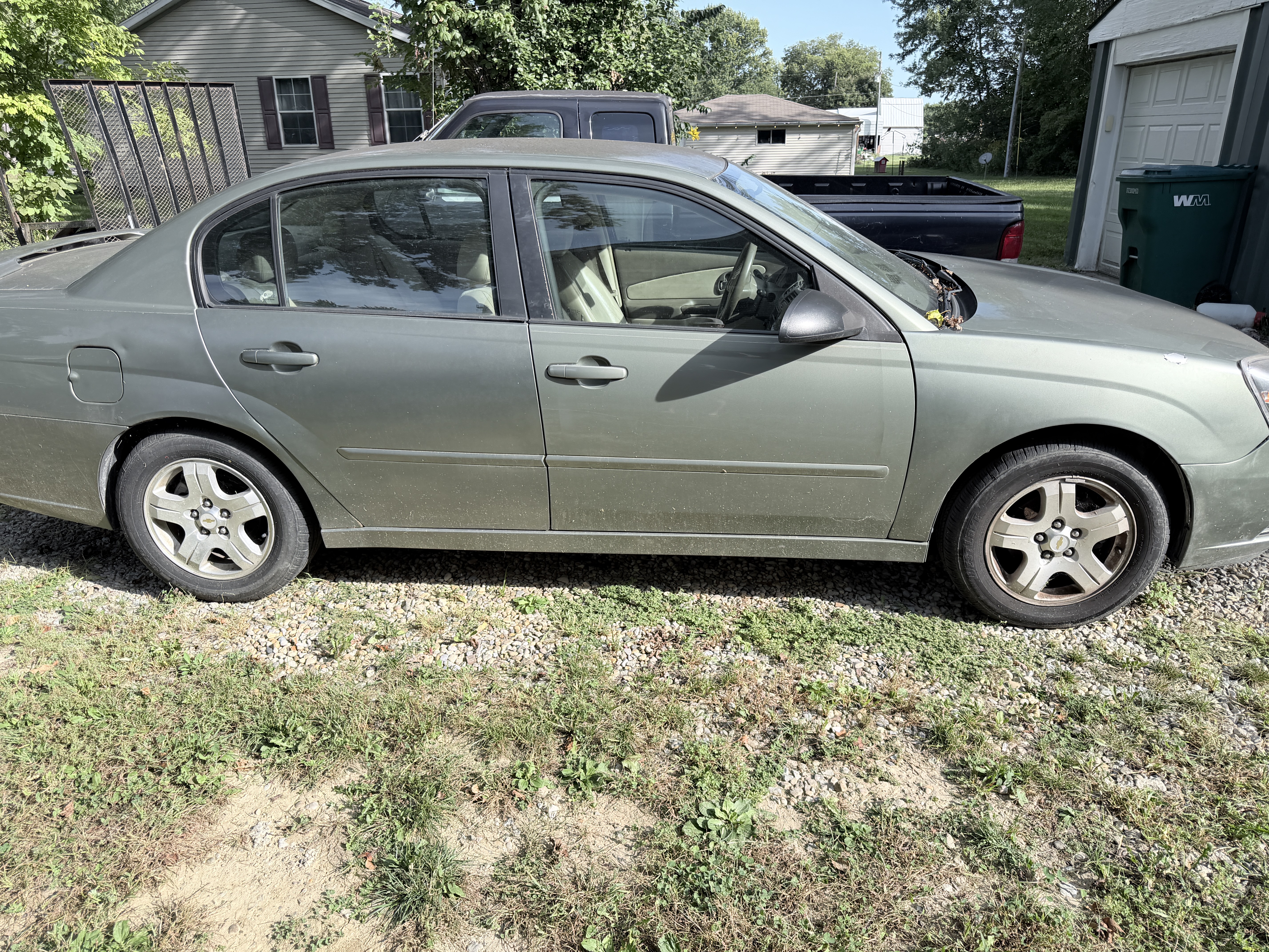 Used 2005 Chevrolet Malibu LT FWD image 9