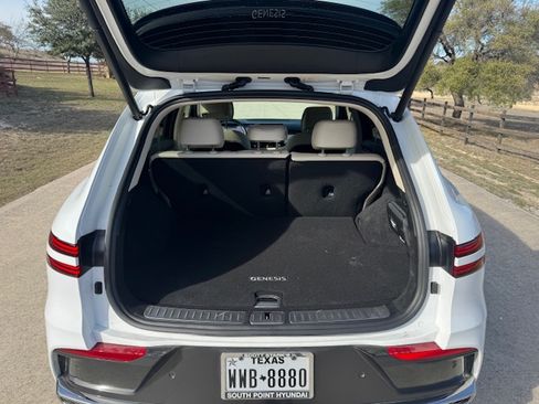 Used 2026 Genesis GV70 2.5T image 17