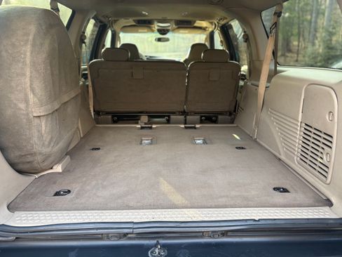 Used 2003 Ford Excursion Eddie Bauer image 27