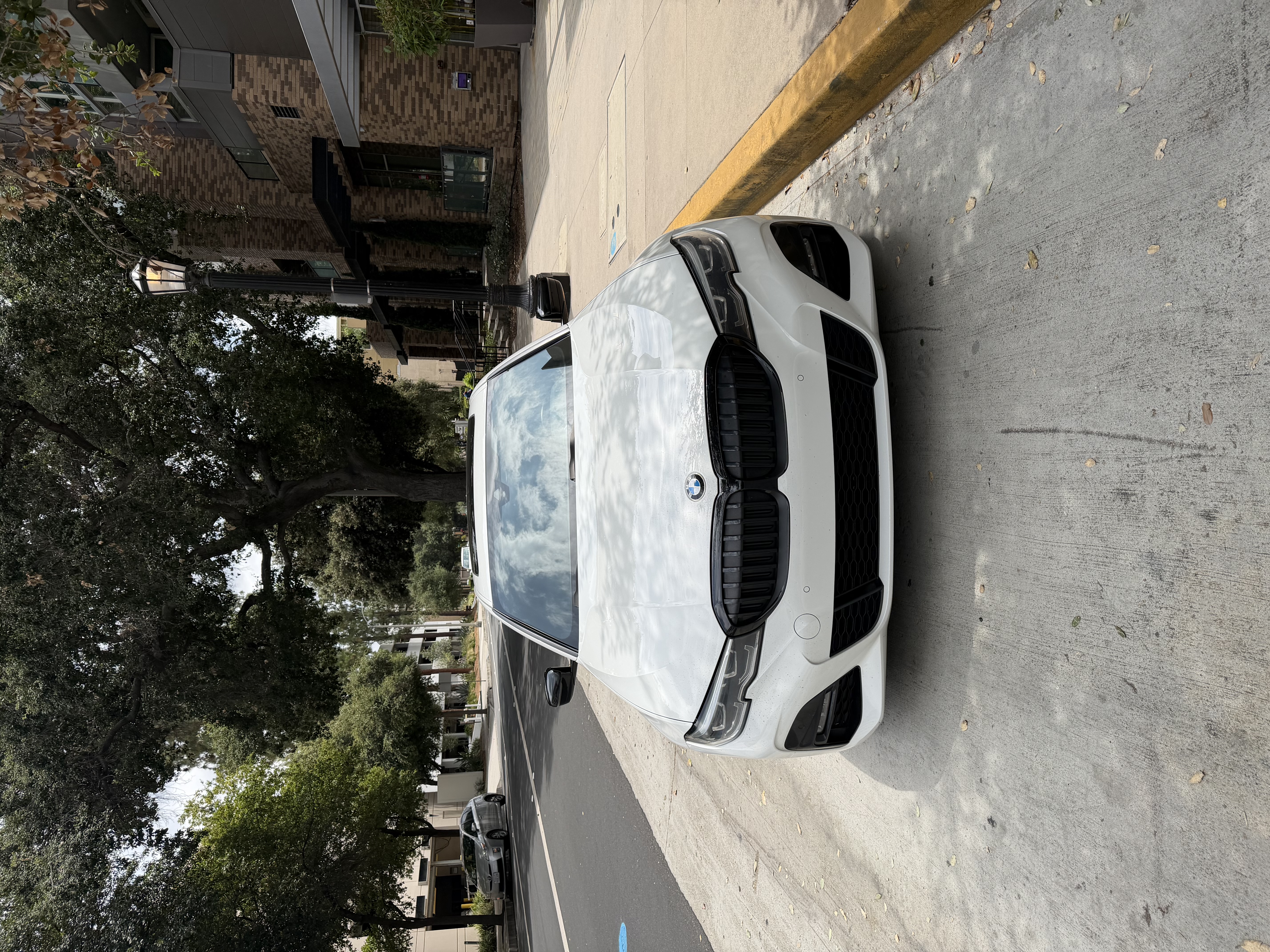 Used 2021 BMW 330i Sedan w/ M Sport Package RWD image 1