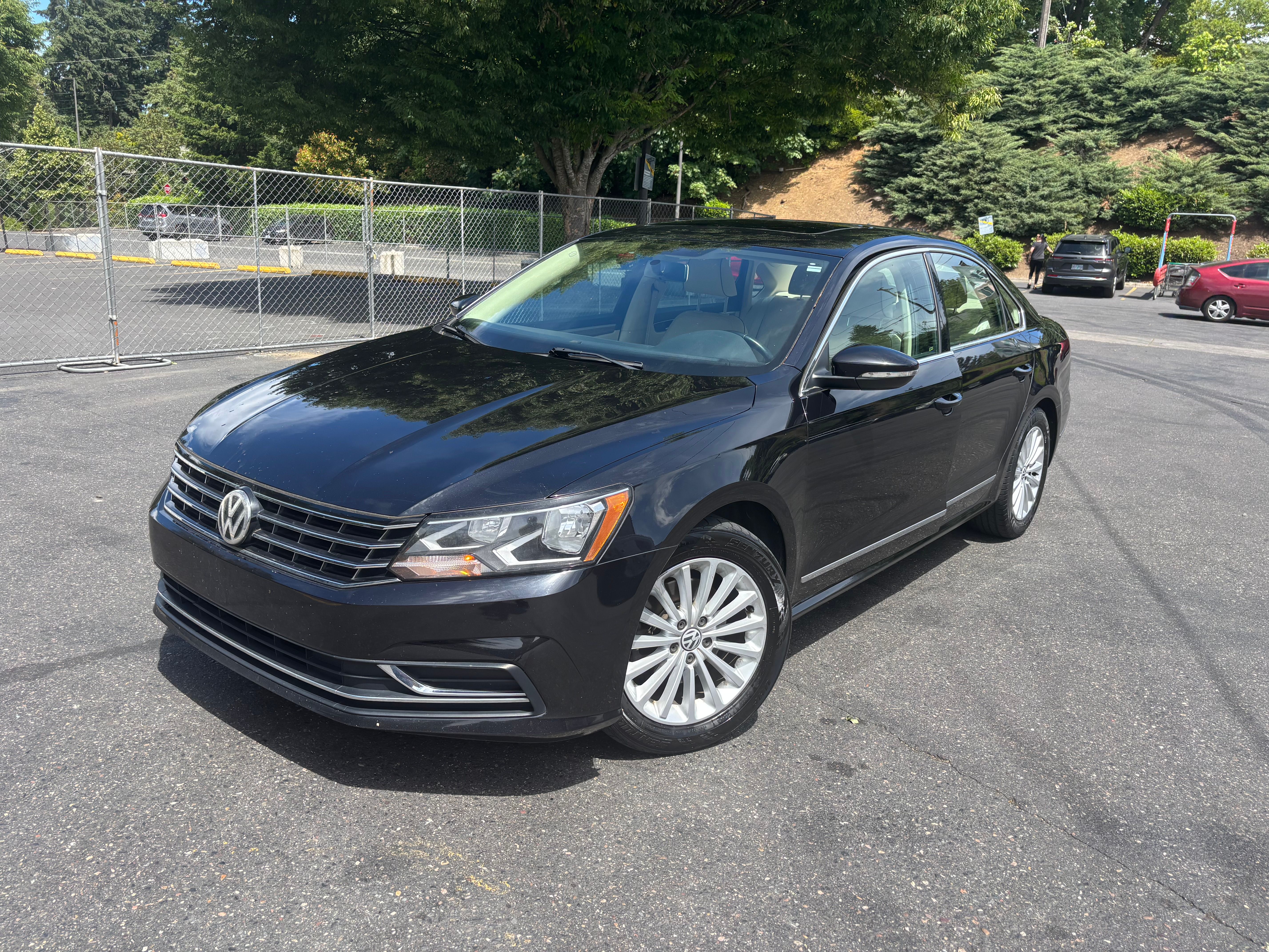 Used 2017 Volkswagen Passat 1.8T SE FWD image 1