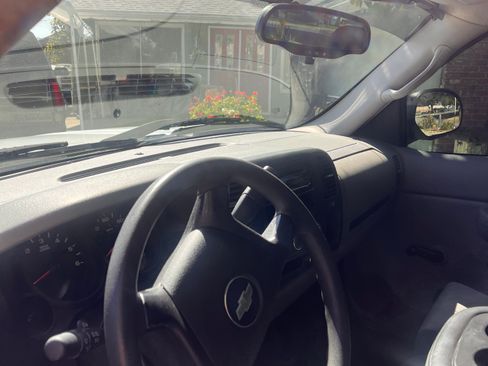 Used 2008 Chevrolet Silverado 1500 W/T RWD image 9