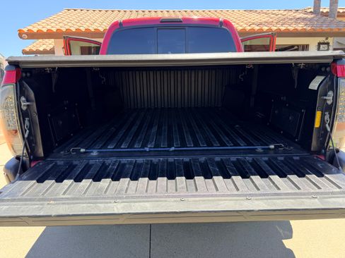 Used 2013 Toyota Tacoma PreRunner w/ SR5 Pkg RWD image 14