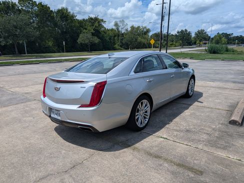 Used 2019 Cadillac XTS Luxury image 6