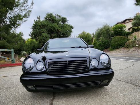 Used 1997 Mercedes-Benz E 320 Sedan image 4