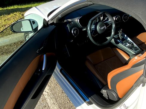 Used 2016 Audi TT 2.0T image 10