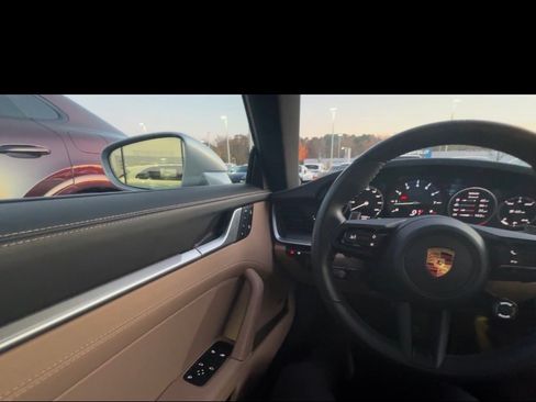 Used 2024 Porsche 911 Carrera S RWD image 11