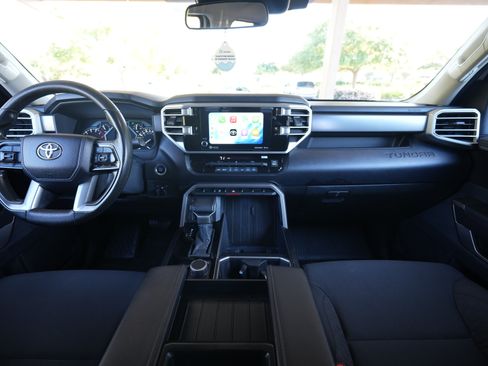 Used 2022 Toyota Tundra SR5 w/ SR5 Convenience Package image 17