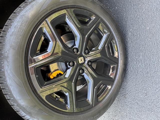 Used 2024 Rivian R1S Adventure Quad AWD/4WD image 22