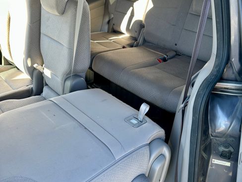 Used 2015 Honda Odyssey EX image 11