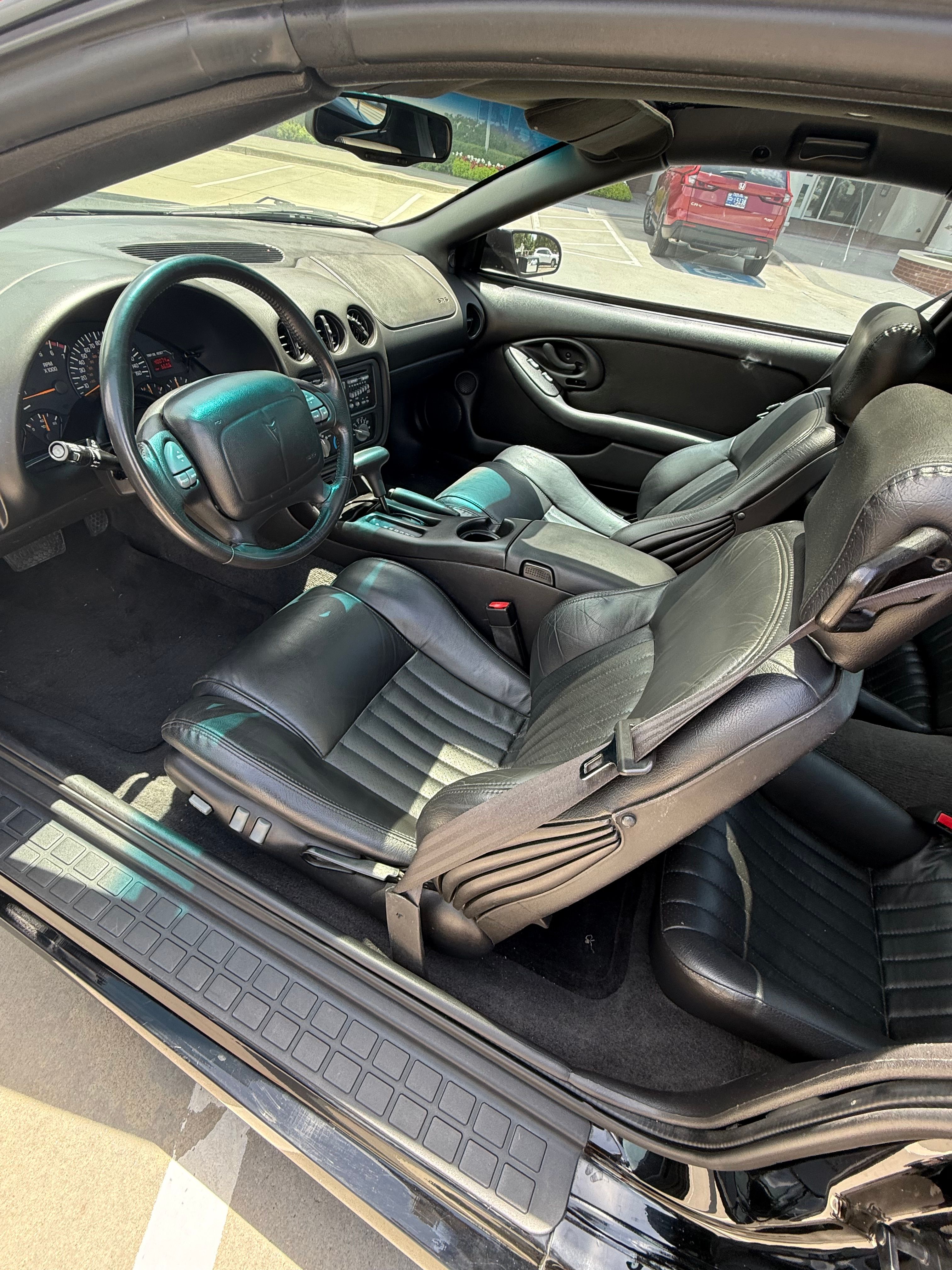 Used 2000 Pontiac Firebird Formula RWD image 8