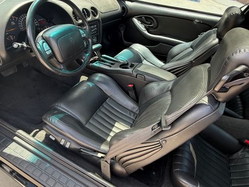 Used 2000 Pontiac Firebird Formula RWD image 8