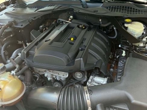 Used 2017 Ford Mustang Premium RWD image 5