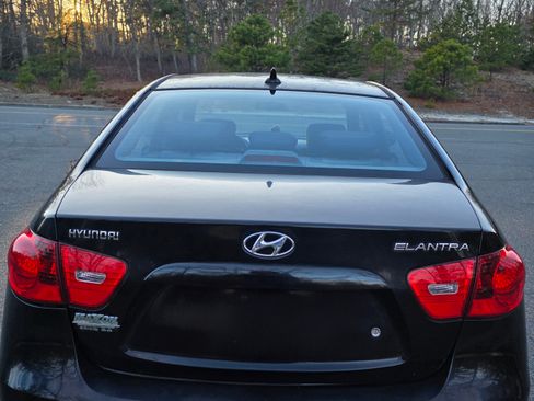 Used 2009 Hyundai Elantra GLS w/ Popular Equipment Pkg 2 image 4