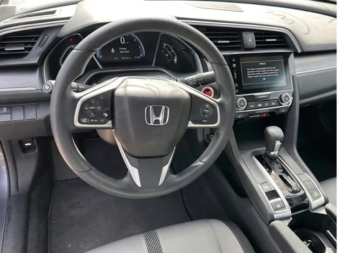 Used 2017 Honda Civic EX-T image 4