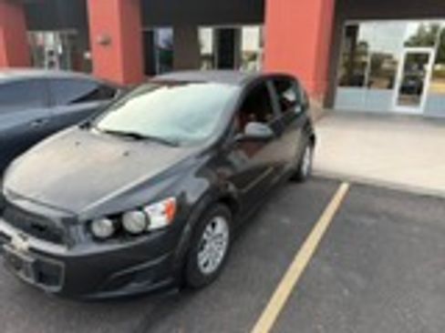 Used 2014 Chevrolet Sonic LT image 4