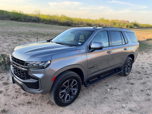 Used 2022 Chevrolet Tahoe Z71 w/ Z71 Off-Road Package image 1
