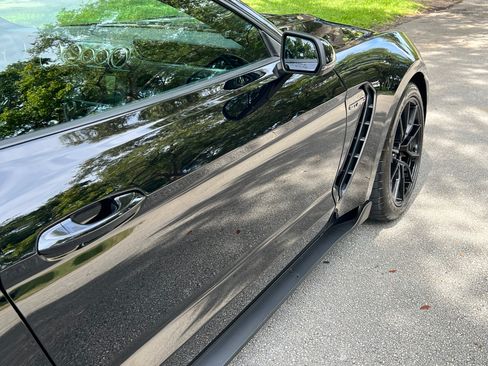 Used 2019 Ford Mustang Shelby GT350 w/ Technology Package RWD image 11