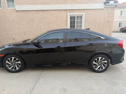 Used 2017 Honda Civic EX image 1
