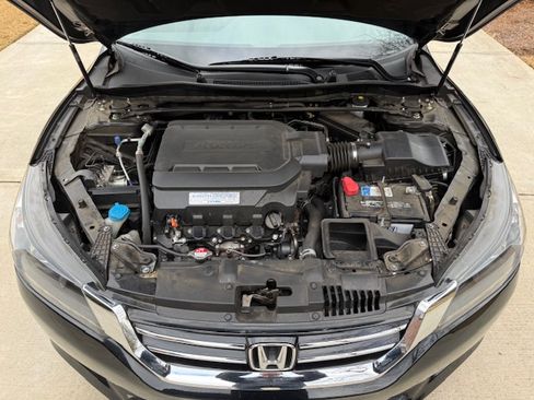 Used 2015 Honda Accord EX-L image 12