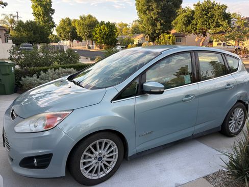 Used 2014 Ford C-MAX SEL image 9