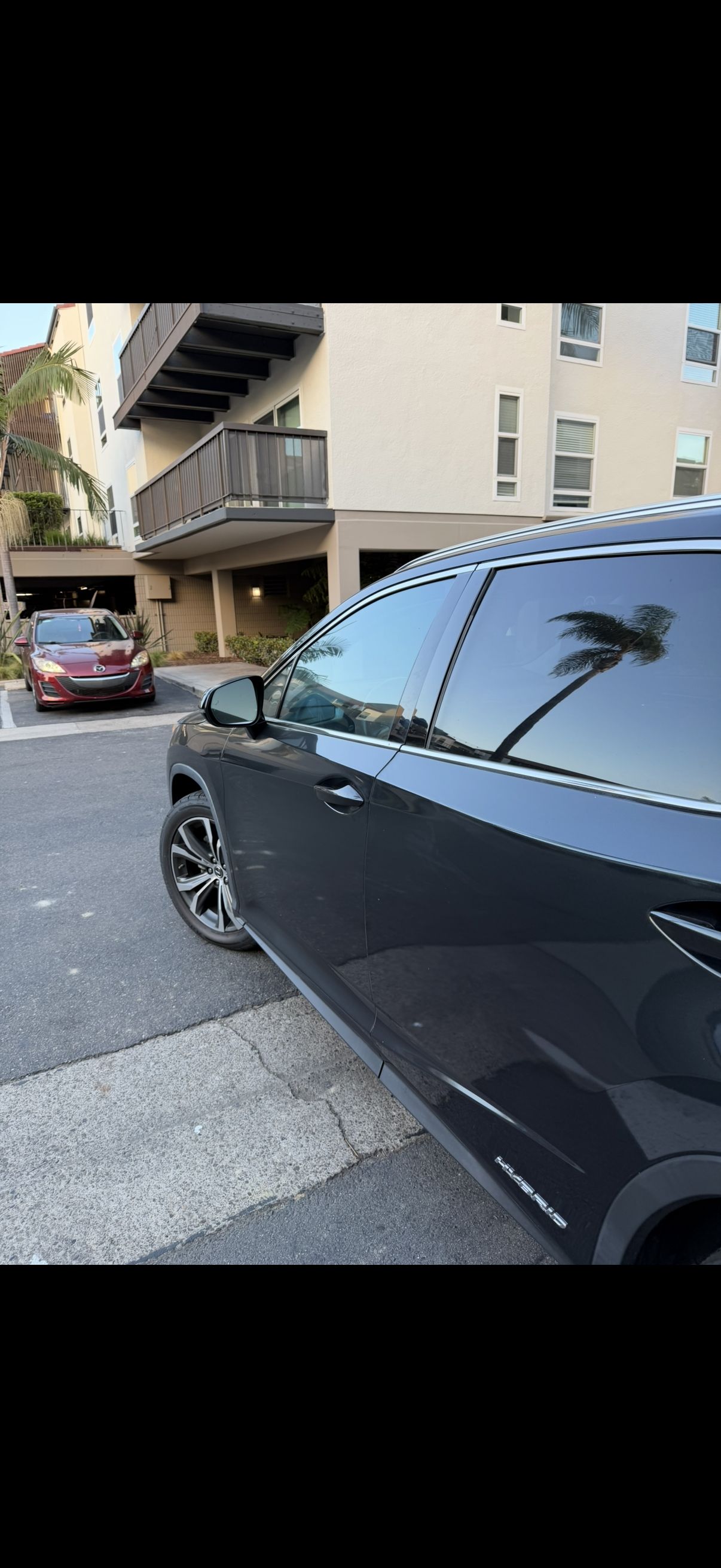 Used 2018 Lexus RX 450h AWD w/ Premium Package image 21