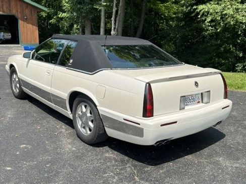 Used 2001 Cadillac Eldorado Touring FWD image 4