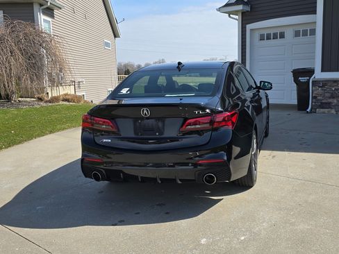 Used 2018 Acura TLX 3.5 w/Technology Pkg & A-SPEC image 4