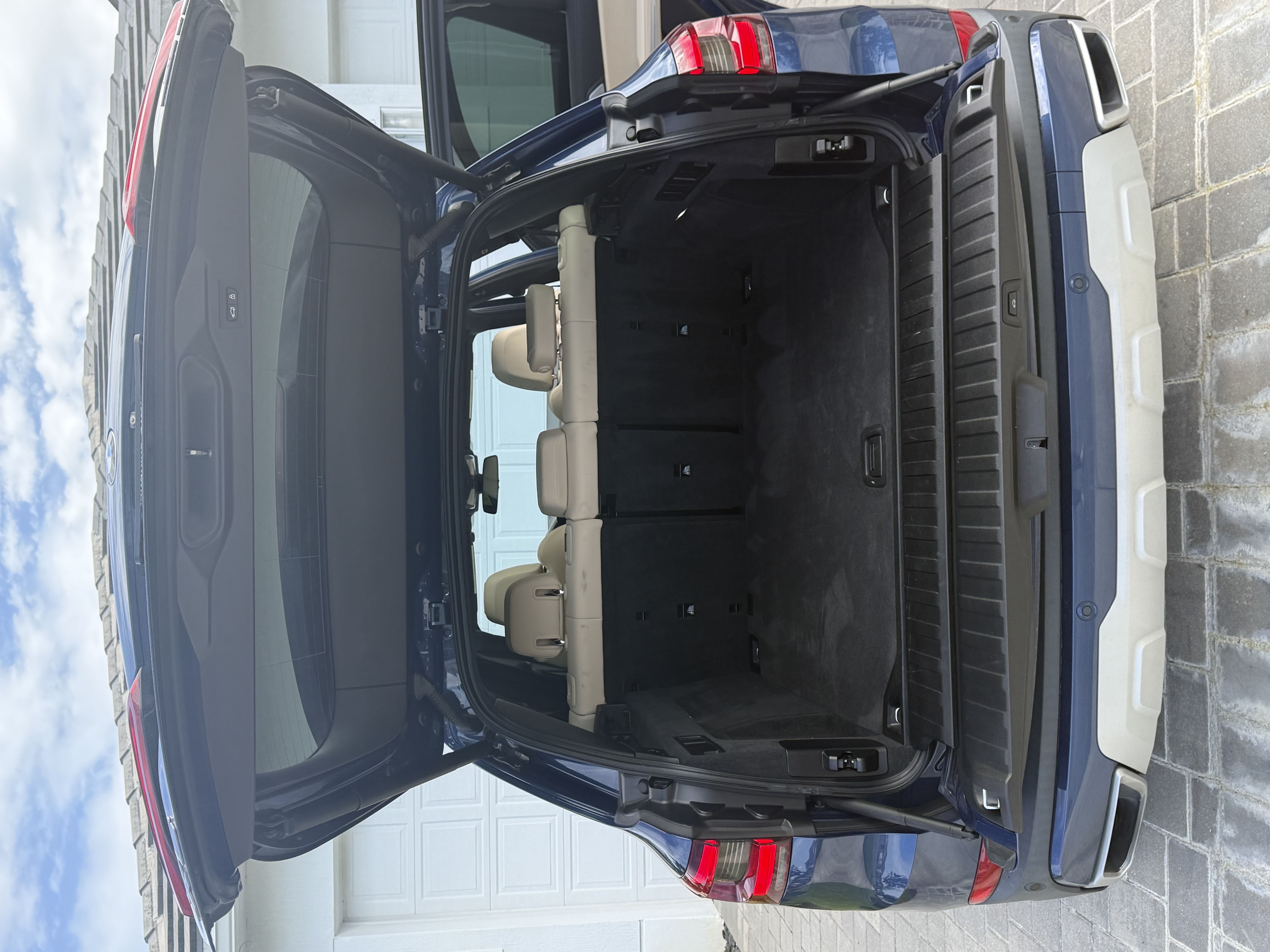 Used 2021 BMW X5 sDrive40i w/ Premium Package RWD image 9