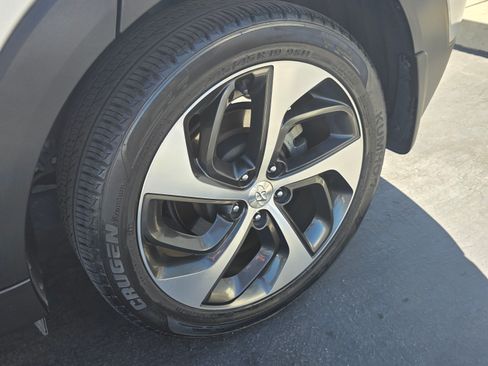 Used 2017 Hyundai Tucson Limited w/ Limited Ultimate Package 03 image 10