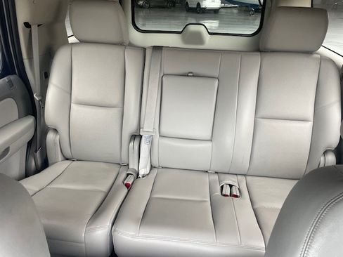 Used 2013 Chevrolet Tahoe LTZ image 14