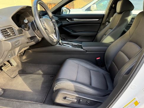 Used 2019 Honda Accord Sport image 15