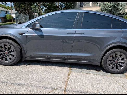 Used 2018 Tesla Model X 75D AWD/4WD image 19